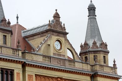 Pécs Vasútállomás - Primépítő Kft. - Budapest